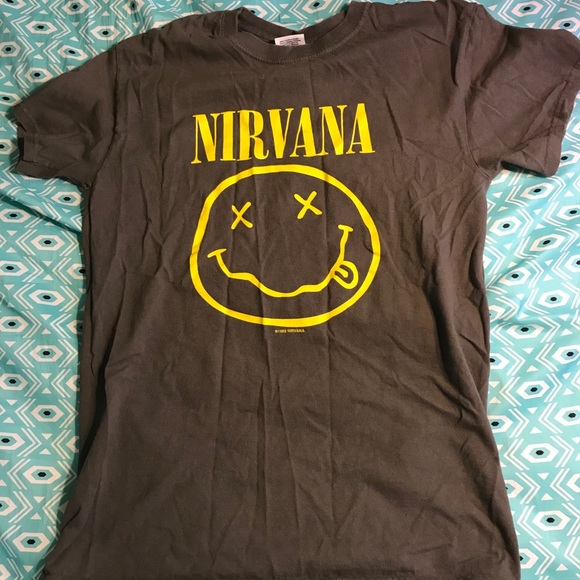 Hot Topic Tops - Nirvana t shirt